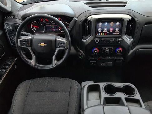 Used 2020 Chevrolet Silverado 1500 LT w/ Texas Edition image 4