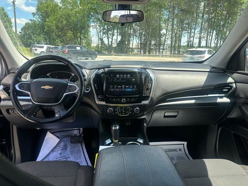 Used 2018 Chevrolet Traverse LT AWD/4WD image 19