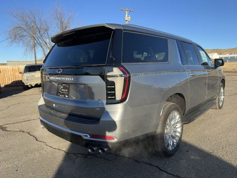 New 2025 Chevrolet Suburban Premier w/ Sun And Tow Package image 19