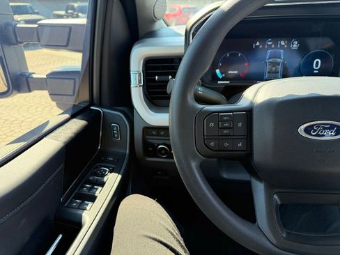 Used 2023 Ford F350 XLT w/ Black Appearance Package image 7