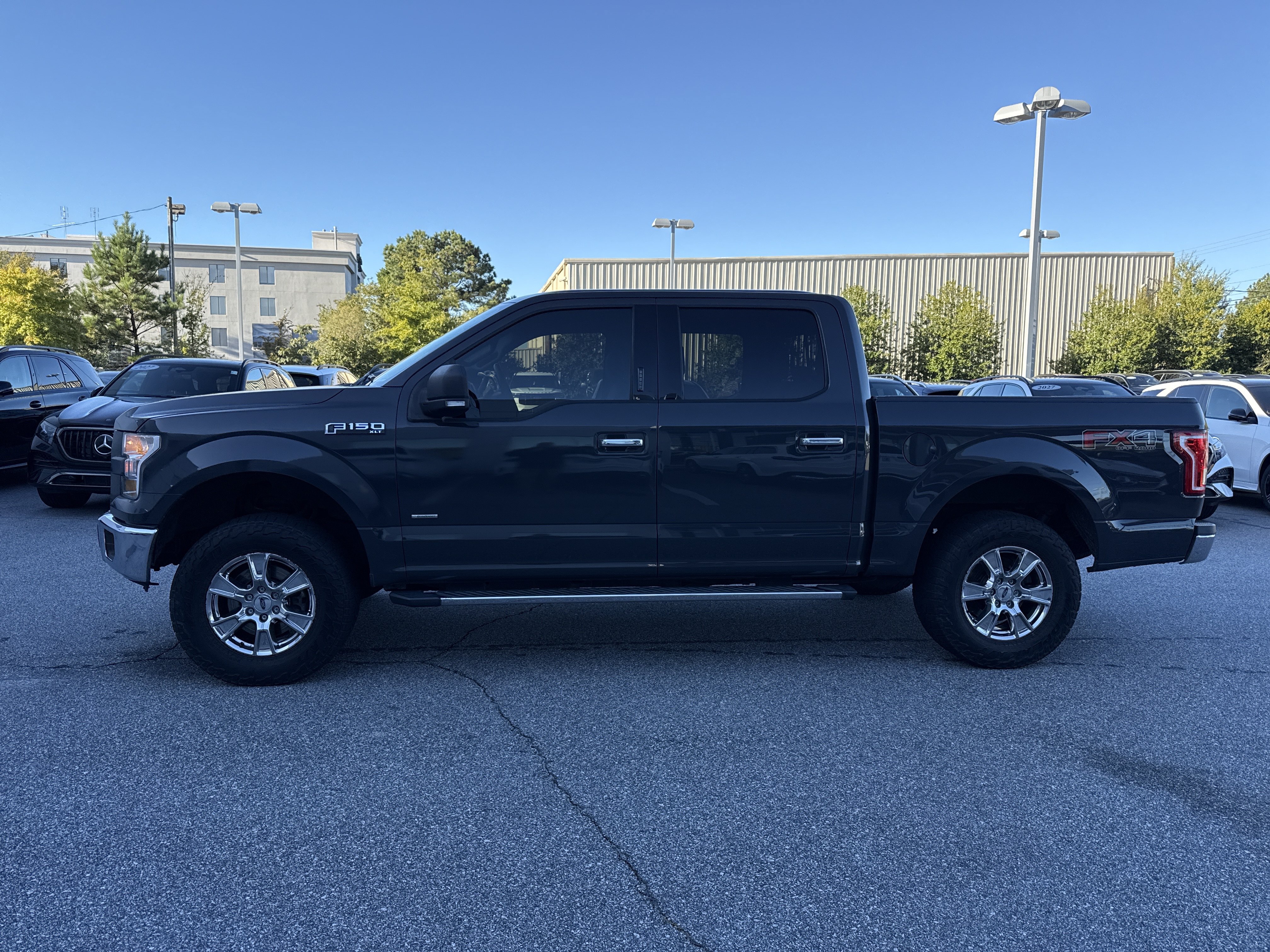 Used 2017 Ford F150 XLT w/ Equipment Group 302A Luxury AWD/4WD image 2