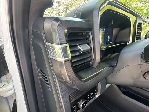 Used 2026 Ford F350 Platinum w/ Tremor Off-Road Package AWD/4WD image 84