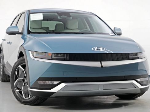 Used 2023 Hyundai Ioniq 5 SEL w/ Cargo Package image 2