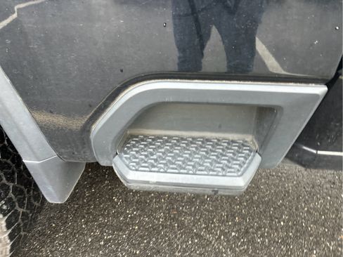 Used 2022 Chevrolet Silverado 2500 Custom w/ Custom Value Package image 27