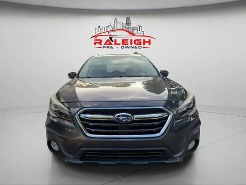Used 2018 Subaru Outback 2.5i Limited image 12