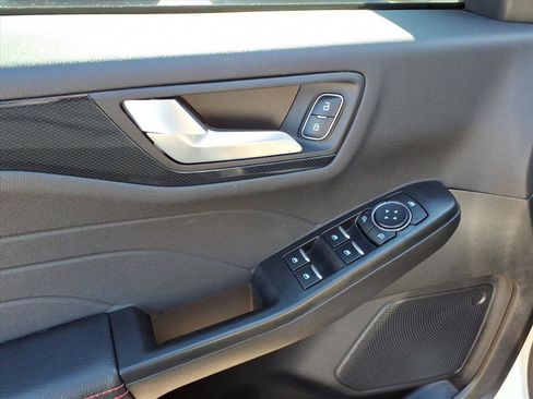 Used 2025 Ford Escape ST-Line w/ Equipment Group 301A FWD image 10