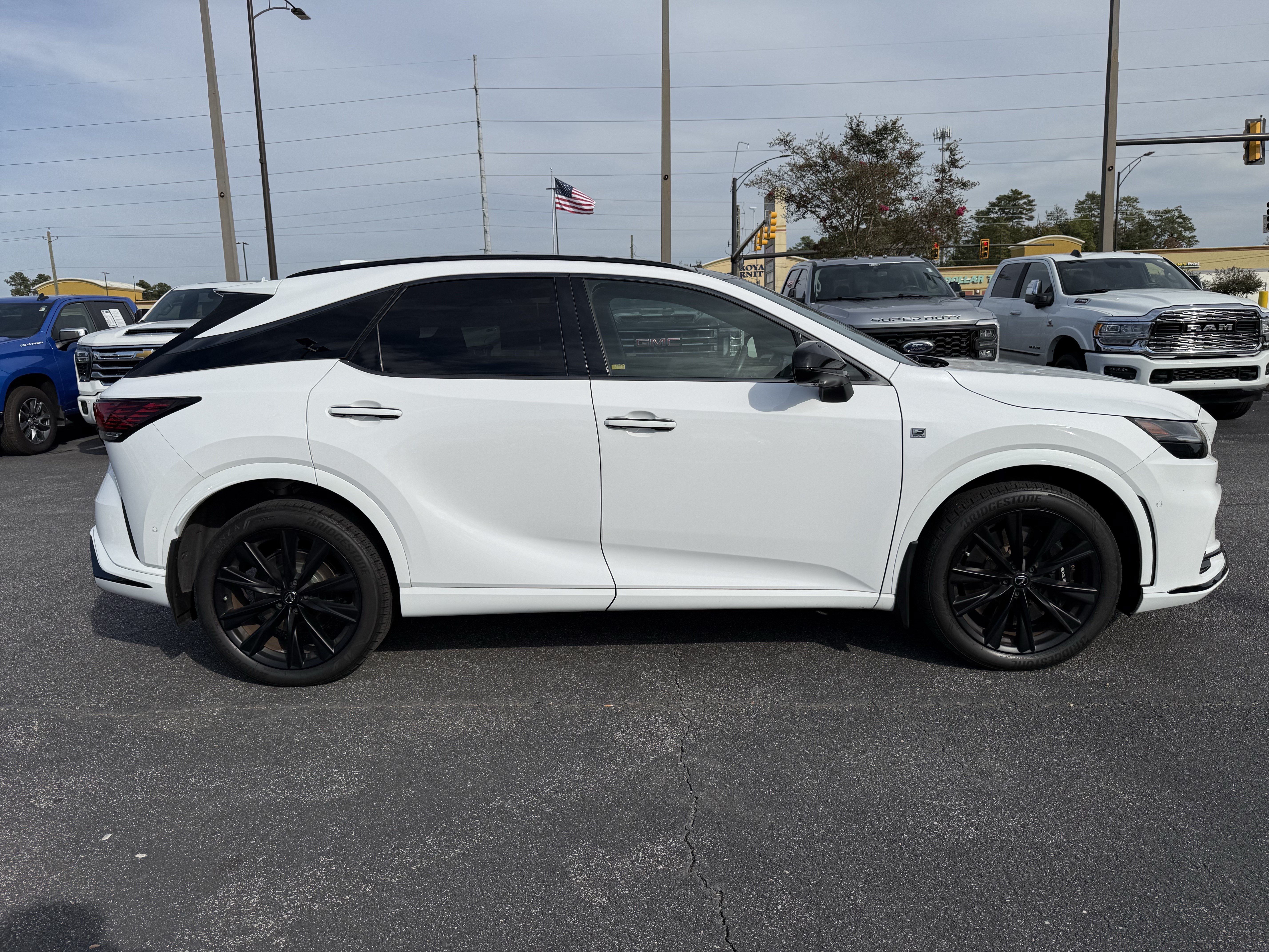 Used 2024 Lexus RX 500h F Sport w/ Convenience Package AWD/4WD image 11