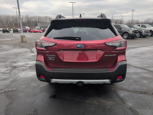 Used 2025 Subaru Outback Limited image 4