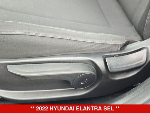 Used 2022 Hyundai Elantra SEL FWD image 16