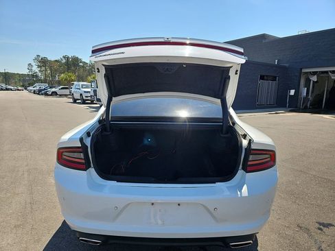 Used 2021 Dodge Charger SXT w/ Leather Interior Group RWD image 17