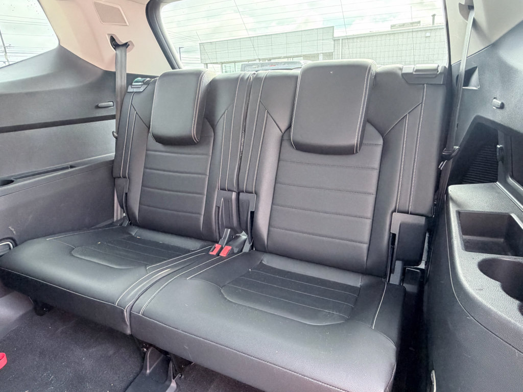 Used 2023 Volkswagen Atlas SEL Premium AWD/4WD image 28