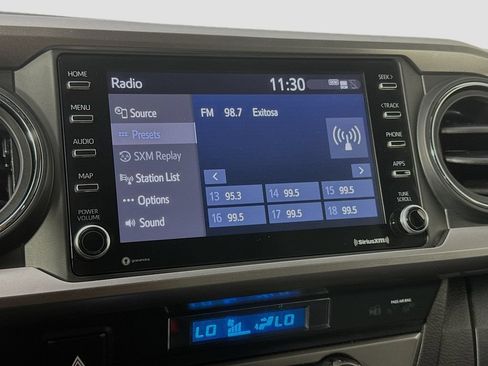 Used 2022 Toyota Tacoma SR5 AWD/4WD image 17
