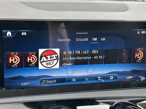 New 2025 Mercedes-Benz CLA 250 image 15