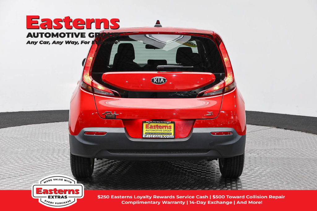 Used 2020 Kia Soul S FWD image 7