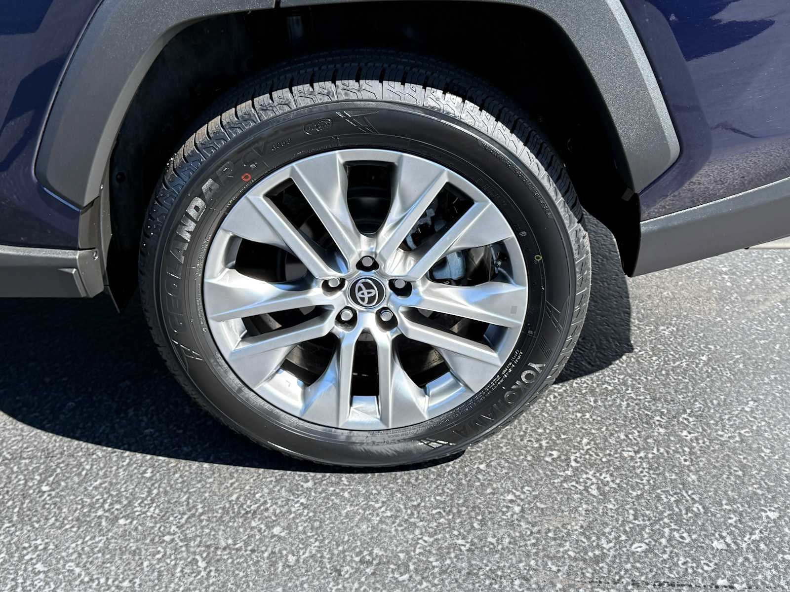 Certified 2023 Toyota RAV4 XLE Premium AWD/4WD image 9