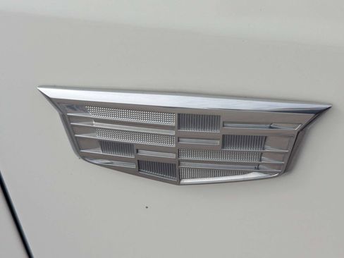 Used 2022 Cadillac XT5 Premium Luxury FWD image 13