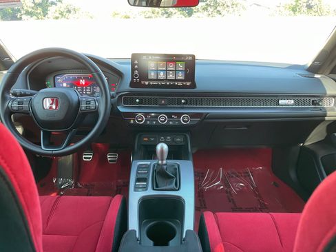 Used 2024 Honda Civic Type R image 16