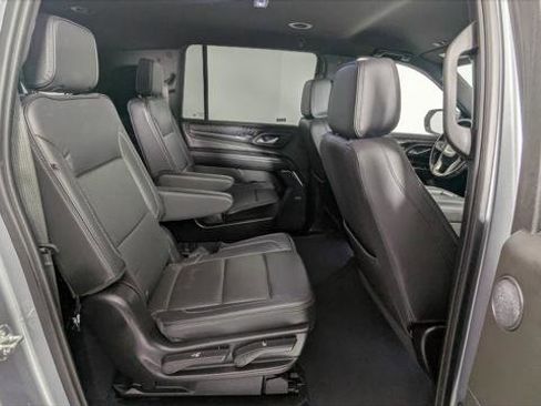 Used 2024 GMC Yukon XL Denali RWD image 22