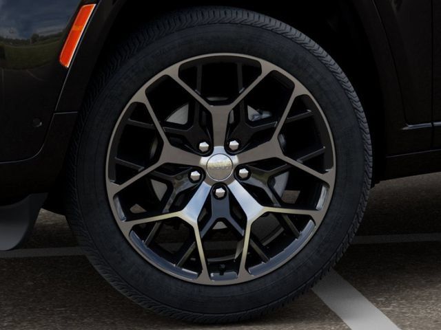 New 2026 Jeep Grand Cherokee Summit AWD/4WD image 9