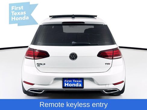 Used 2018 Volkswagen Golf SE image 7