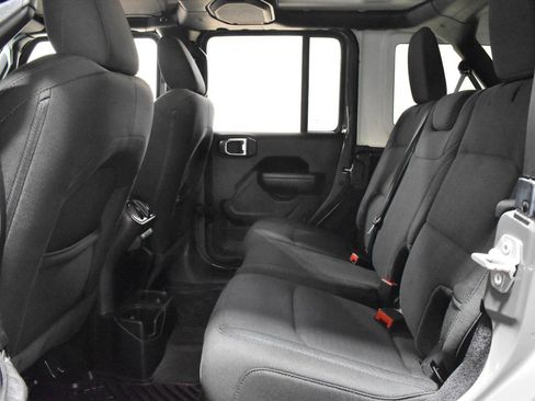 Used 2021 Jeep Wrangler Unlimited Sport image 6