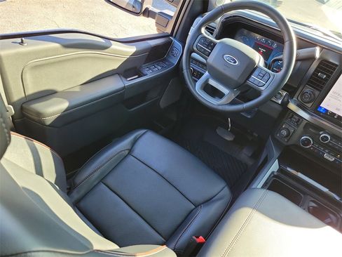 Used 2023 Ford F250 Lariat w/ Lariat Ultimate Package image 18