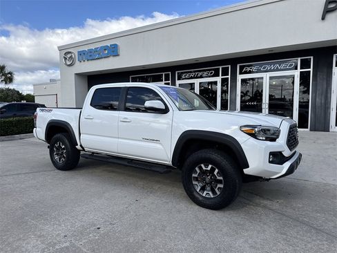 Used 2023 Toyota Tacoma TRD Off-Road image 7