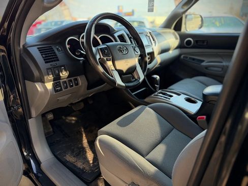 Used 2015 Toyota Tacoma TRD Pro w/ TRD Off-Road Package image 11