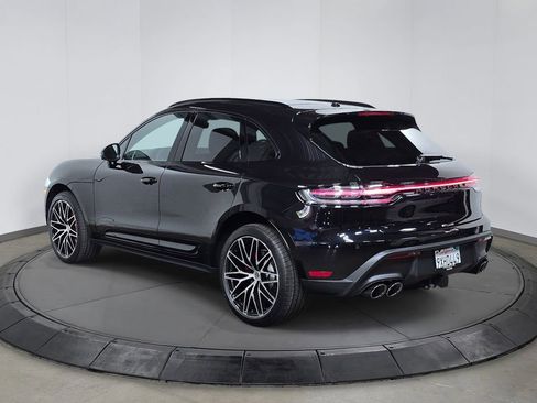 Certified 2025 Porsche Macan S image 3