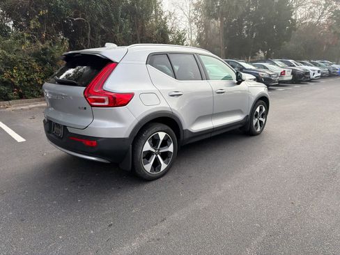 Certified 2023 Volvo XC40 B5 Plus w/ Driver Assist Package image 15