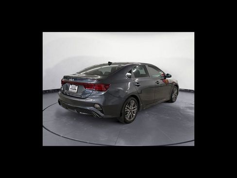 Used 2024 Kia Forte GT-Line w/ GT-Line Premium Package FWD image 6