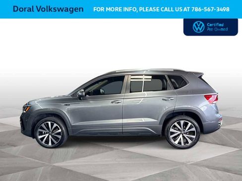 Certified 2024 Volkswagen Taos SE FWD image 5