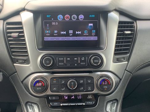 Used 2018 Chevrolet Tahoe LT AWD/4WD image 15