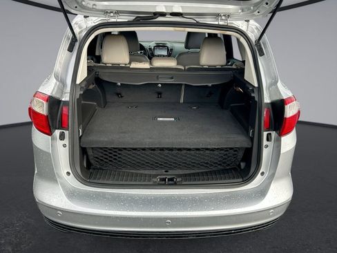 Used 2015 Ford C-MAX Energi SEL w/ Equipment Group 301A FWD image 17
