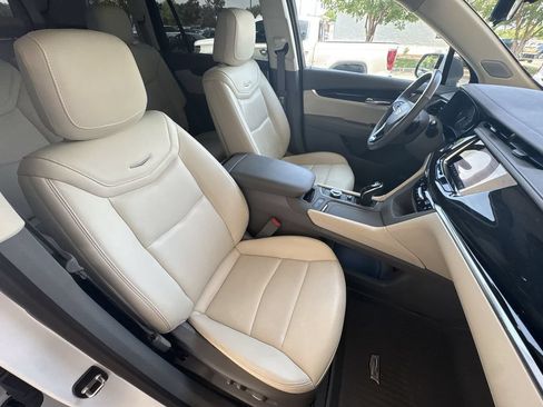 Certified 2024 Cadillac XT6 Premium Luxury w/ Technology Package FWD image 29