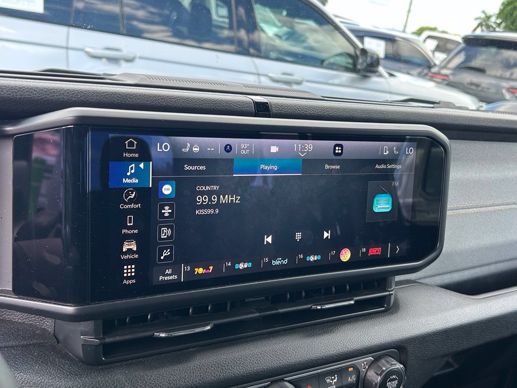 Certified 2025 Jeep Gladiator Sport AWD/4WD image 5