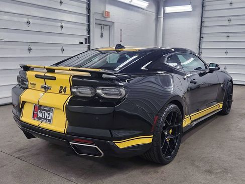Used 2020 Chevrolet Camaro SS RWD image 11