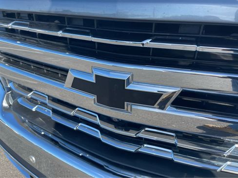 Used 2021 Chevrolet Silverado 1500 LTZ w/ LTZ Premium Package image 8