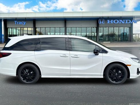 New 2026 Honda Odyssey Sport-L image 4