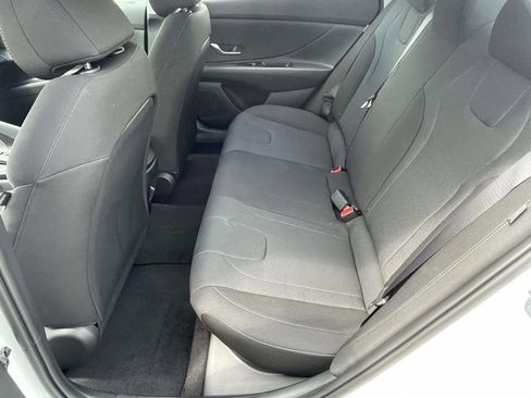 New 2026 Hyundai Elantra SE image 10