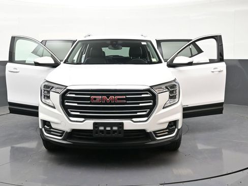 Used 2023 GMC Terrain SLT AWD/4WD image 37