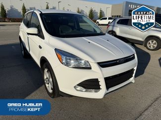Used 2015 Ford Escape SE image 1