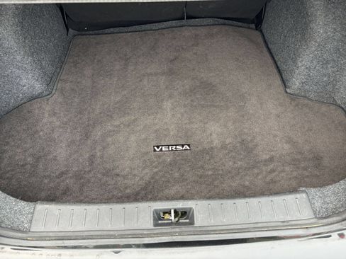 Used 2025 Nissan Versa SV FWD image 29