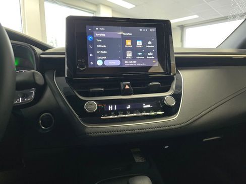 Used 2024 Toyota Corolla SE image 30