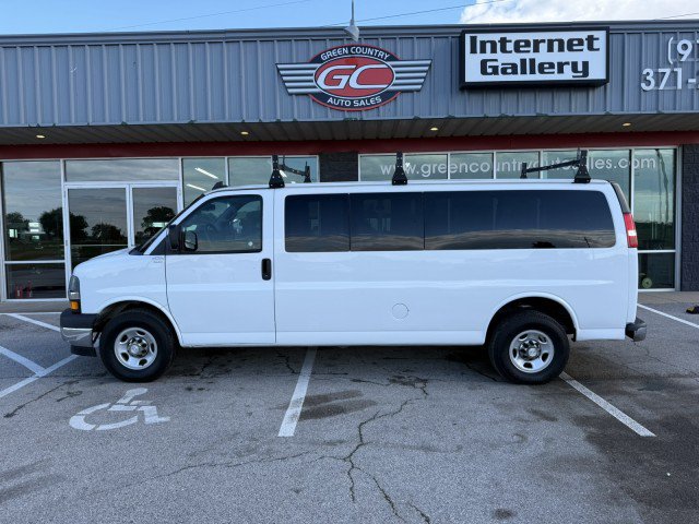 Used 2018 Chevrolet Express 3500 LT w/ LT Preferred Equipment Group RWD image 1