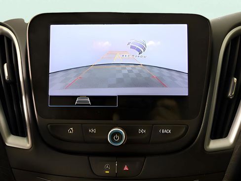 Used 2024 Chevrolet Malibu LS image 14