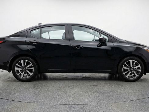 Used 2025 Nissan Versa SV FWD image 11