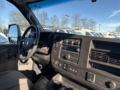 Used 2018 Chevrolet Express 3500 Extended w/ Driver Convenience Package image 14