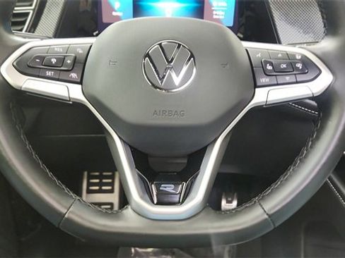 Used 2024 Volkswagen Atlas Cross Sport SEL Premium R-Line image 43