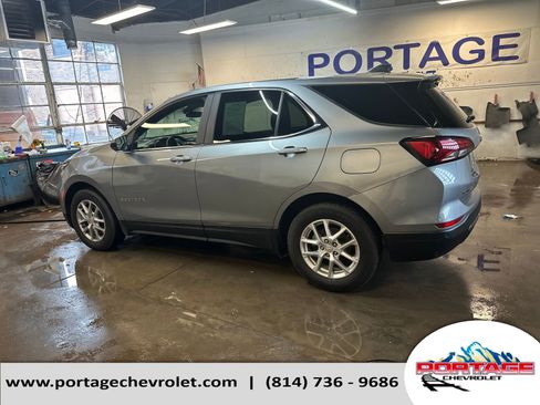 Used 2024 Chevrolet Equinox LT w/ LPO, Floor Liner Package image 2